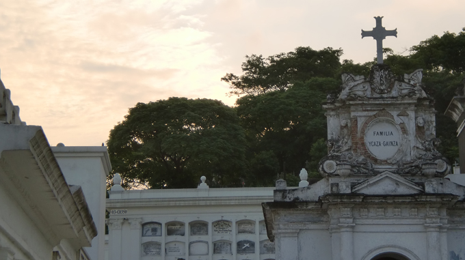 Cimetiere_de_Guayaquil1
