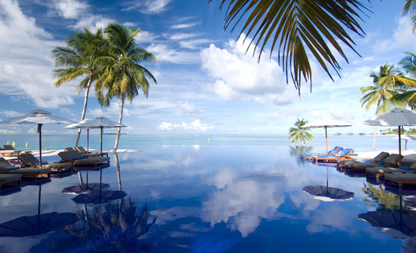 Conrad-Maldives_Infinity-view-pool-5i