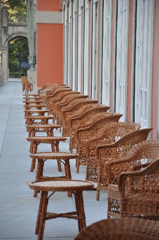 Terrasse du Vidago Palace, chaises en rotin