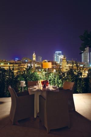 Gray_Hotel