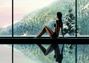 La piscine design du Lefay Resort & Spa, l'un des plus beaux spas de montagne