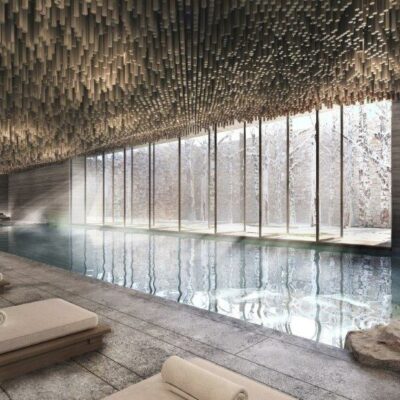 La piscine onirique du Six Senses Crans-Montana, l'un des plus beaux spas de montagne