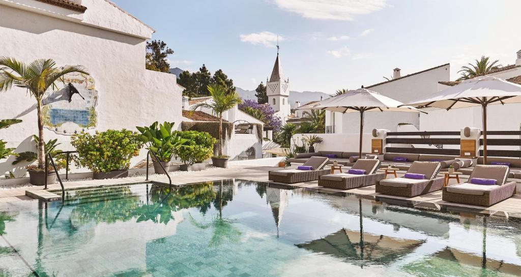 piscine de l'hôtel nobu