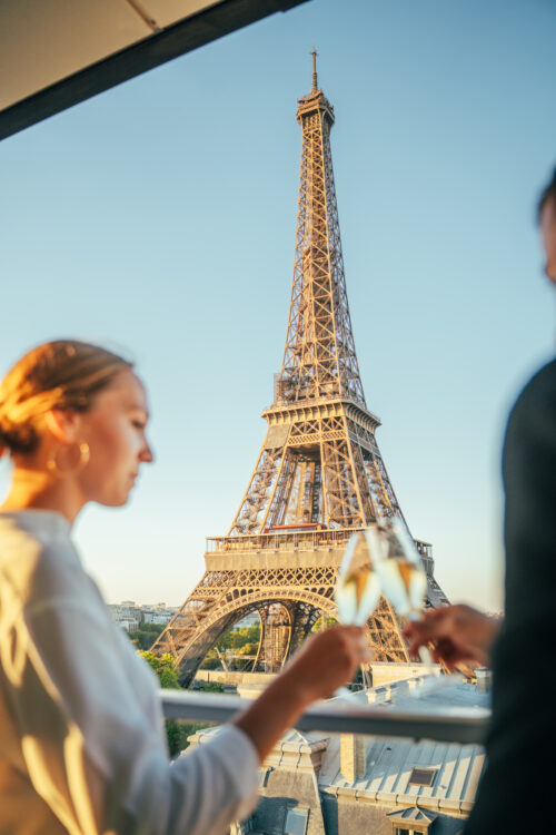 Le rooftop du Pullman Paris Tour Eiffel, idéal pour fêter le 14 juillet à Paris