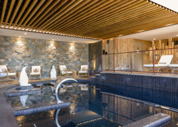 LES GRANDES ROUSSES HOTEL & SPA